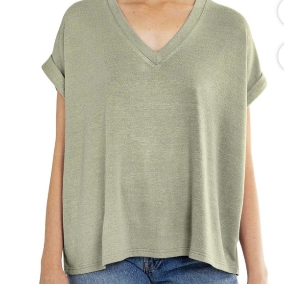 Mod Ref Women's Sage V-Neck Short Sleeve Top Size S - Picture 1 of 9